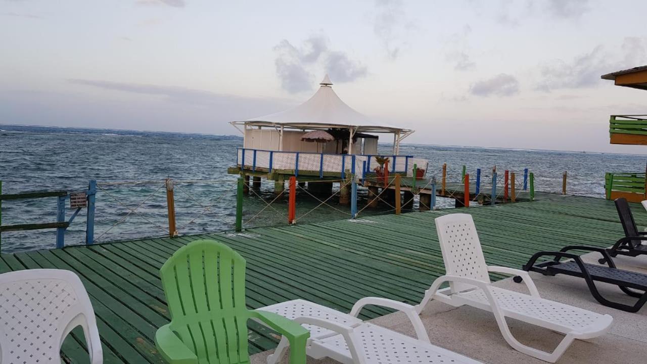 Apartahotel Tres Casitas San Andrés Extérieur photo